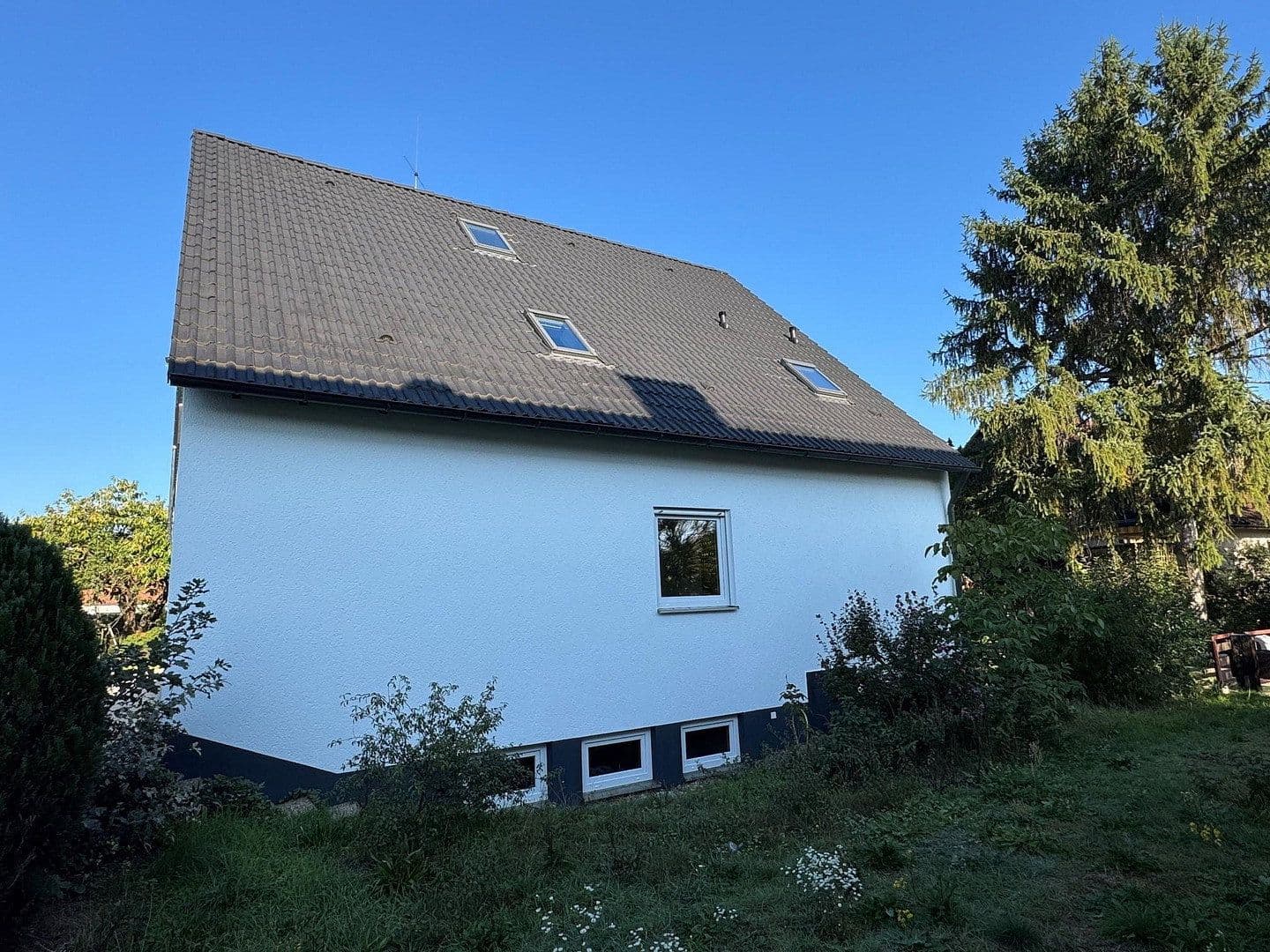 Predaj domu 167 m², pozemok 694 m², Königsberger Strasse 31, Baiersdorf, Bavorsko Predaj domu 167 m², pozemok 694 m², Königsberger Strasse 31, Baiersdorf, Bavorsko