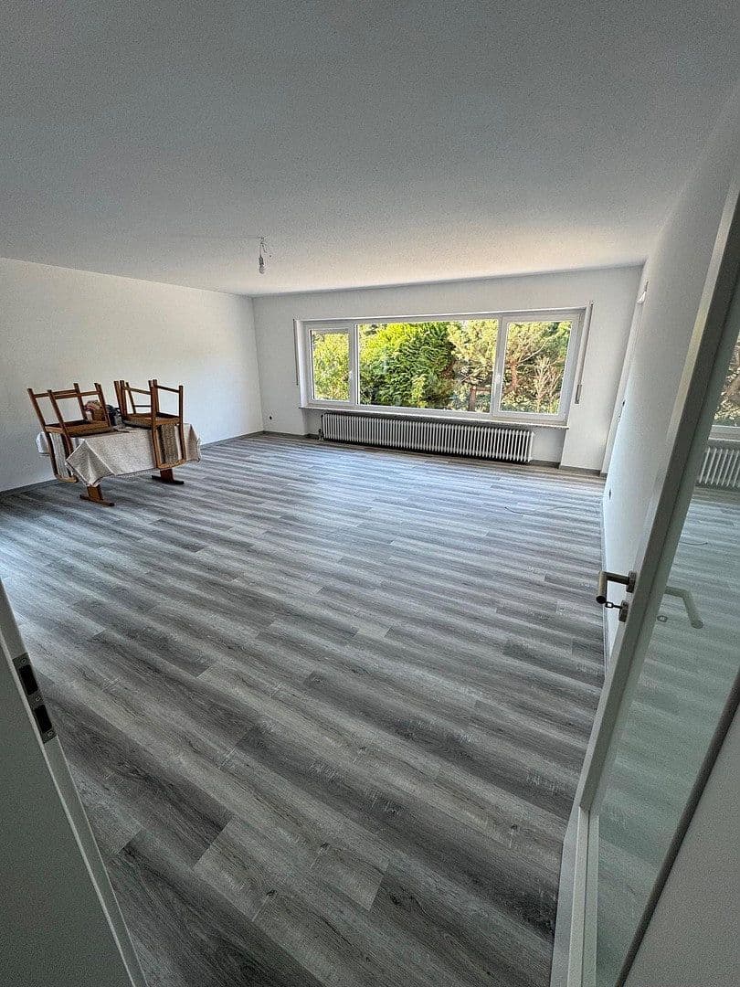 Predaj domu 167 m², pozemok 694 m², Königsberger Strasse 31, Baiersdorf, Bavorsko Predaj domu 167 m², pozemok 694 m², Königsberger Strasse 31, Baiersdorf, Bavorsko