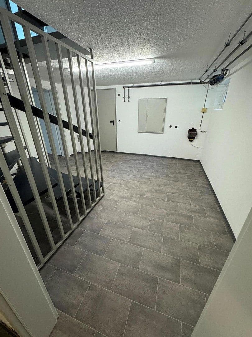 Predaj domu 167 m², pozemok 694 m², Königsberger Strasse 31, Baiersdorf, Bavorsko Predaj domu 167 m², pozemok 694 m², Königsberger Strasse 31, Baiersdorf, Bavorsko