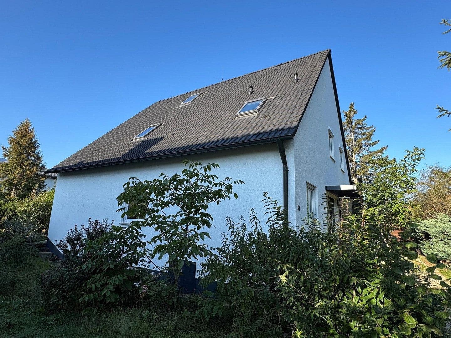 Predaj domu 167 m², pozemok 694 m², Königsberger Strasse 31, Baiersdorf, Bavorsko Predaj domu 167 m², pozemok 694 m², Königsberger Strasse 31, Baiersdorf, Bavorsko