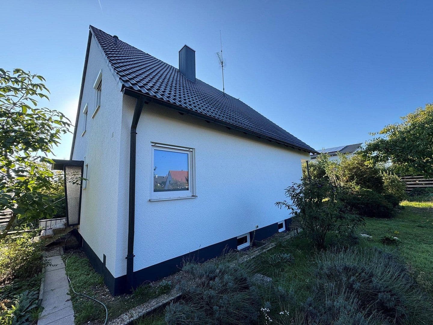 Predaj domu 167 m², pozemok 694 m², Königsberger Strasse 31, Baiersdorf, Bavorsko Predaj domu 167 m², pozemok 694 m², Königsberger Strasse 31, Baiersdorf, Bavorsko