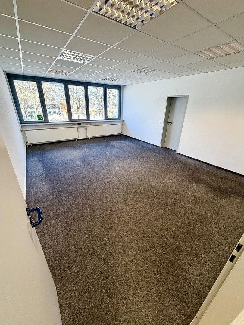 Prenájom kancelárie 140 m², Detmolder Str. 596, Bielefeld, Severné Porýnie - Westfálsko Prenájom kancelárie 140 m², Detmolder Str. 596, Bielefeld, Severné Porýnie - Westfálsko