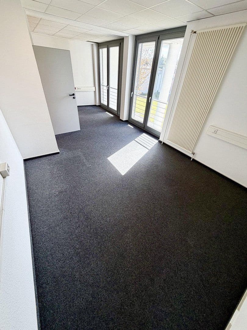 Prenájom kancelárie 140 m², Detmolder Str. 596, Bielefeld, Severné Porýnie - Westfálsko Prenájom kancelárie 140 m², Detmolder Str. 596, Bielefeld, Severné Porýnie - Westfálsko