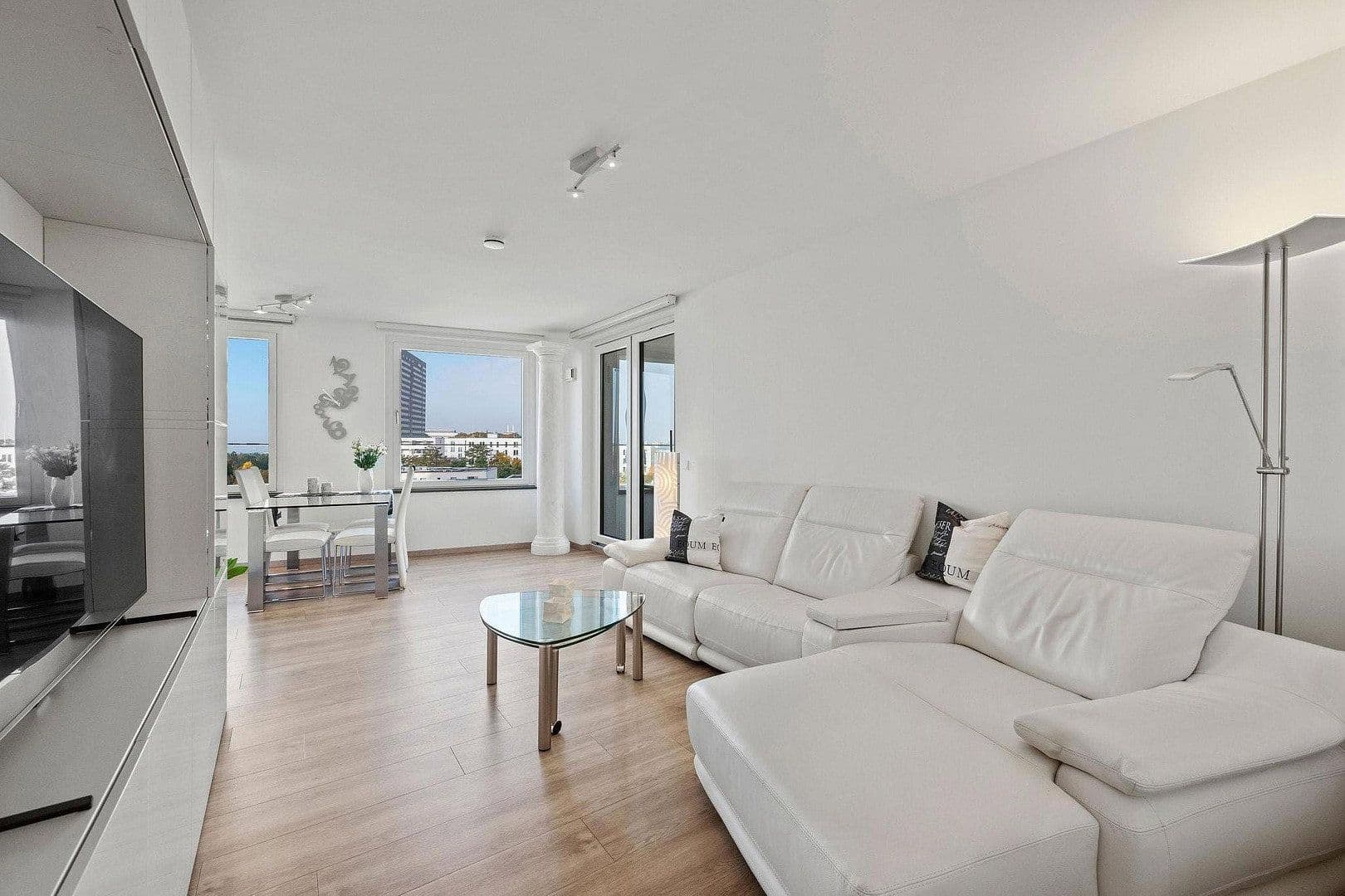 Predaj bytu 3-izbový 81 m², München, Bavorsko Predaj bytu 3-izbový 81 m², München, Bavorsko
