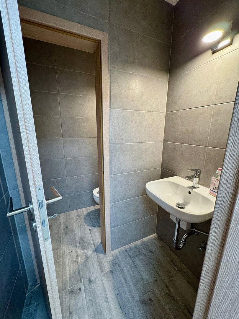 Predaj kancelárie 220 m², Pillenreuther Str. 14, Nürnberg, Bavorsko Predaj kancelárie 220 m², Pillenreuther Str. 14, Nürnberg, Bavorsko