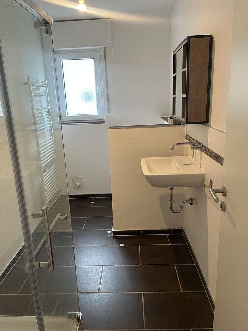 Prenájom bytu 3-izbový 76 m², Brunnenweg 8, Osnabrück, Dolné Sasko Prenájom bytu 3-izbový 76 m², Brunnenweg 8, Osnabrück, Dolné Sasko
