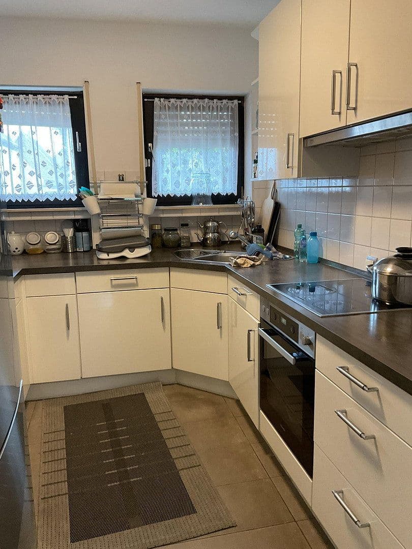 Predaj domu 240 m², pozemok 370 m², Bernhardstr.6, Mühlheim am Main, Hesensko Predaj domu 240 m², pozemok 370 m², Bernhardstr.6, Mühlheim am Main, Hesensko