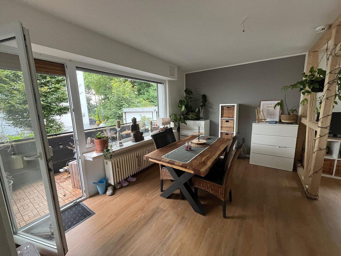 Prenájom bytu 1-izbový 40 m², Wuppertal, Severné Porýnie - Westfálsko Prenájom bytu 1-izbový 40 m², Wuppertal, Severné Porýnie - Westfálsko