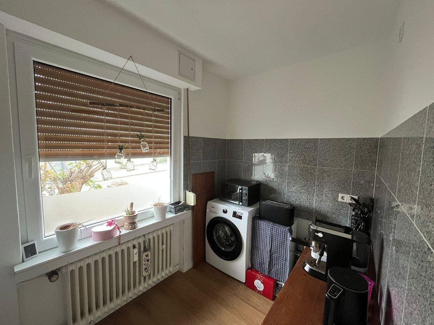 Prenájom bytu 1-izbový 40 m², Wuppertal, Severné Porýnie - Westfálsko Prenájom bytu 1-izbový 40 m², Wuppertal, Severné Porýnie - Westfálsko