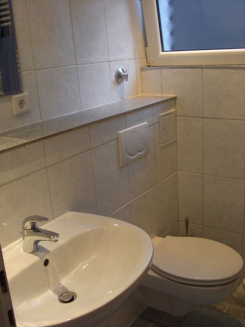 Prenájom bytu 1-izbový 40 m², Wuppertal, Severné Porýnie - Westfálsko Prenájom bytu 1-izbový 40 m², Wuppertal, Severné Porýnie - Westfálsko