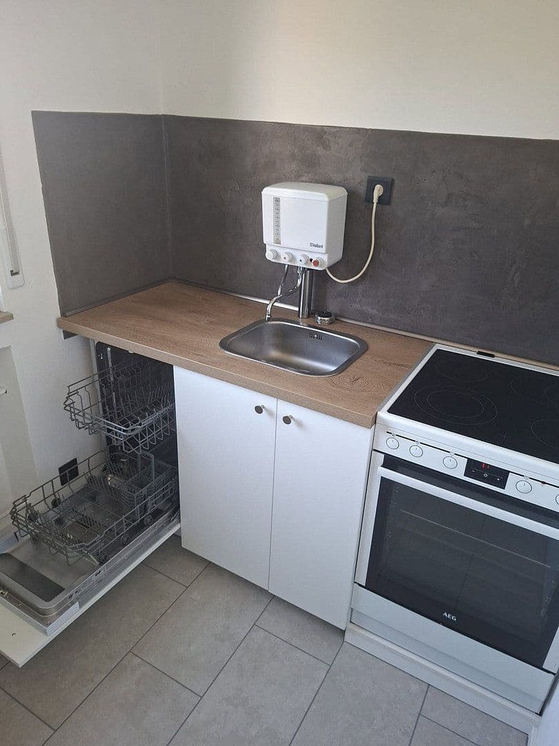 Prenájom bytu 1-izbový 37 m², Winkelsweg 4, Langenfeld (Rheinland), Severné Porýnie - Westfálsko Prenájom bytu 1-izbový 37 m², Winkelsweg 4, Langenfeld (Rheinland), Severné Porýnie - Westfálsko