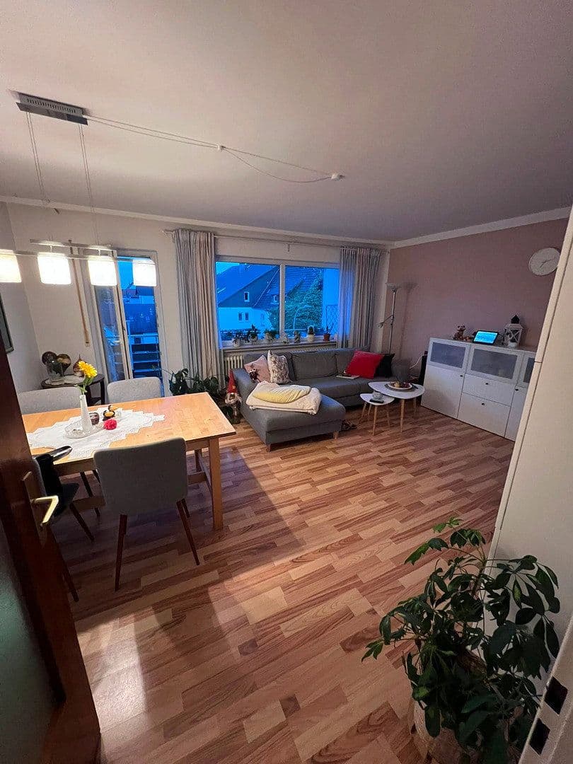 Prenájom bytu 3-izbový 77 m², Grünberg, Hesensko Prenájom bytu 3-izbový 77 m², Grünberg, Hesensko