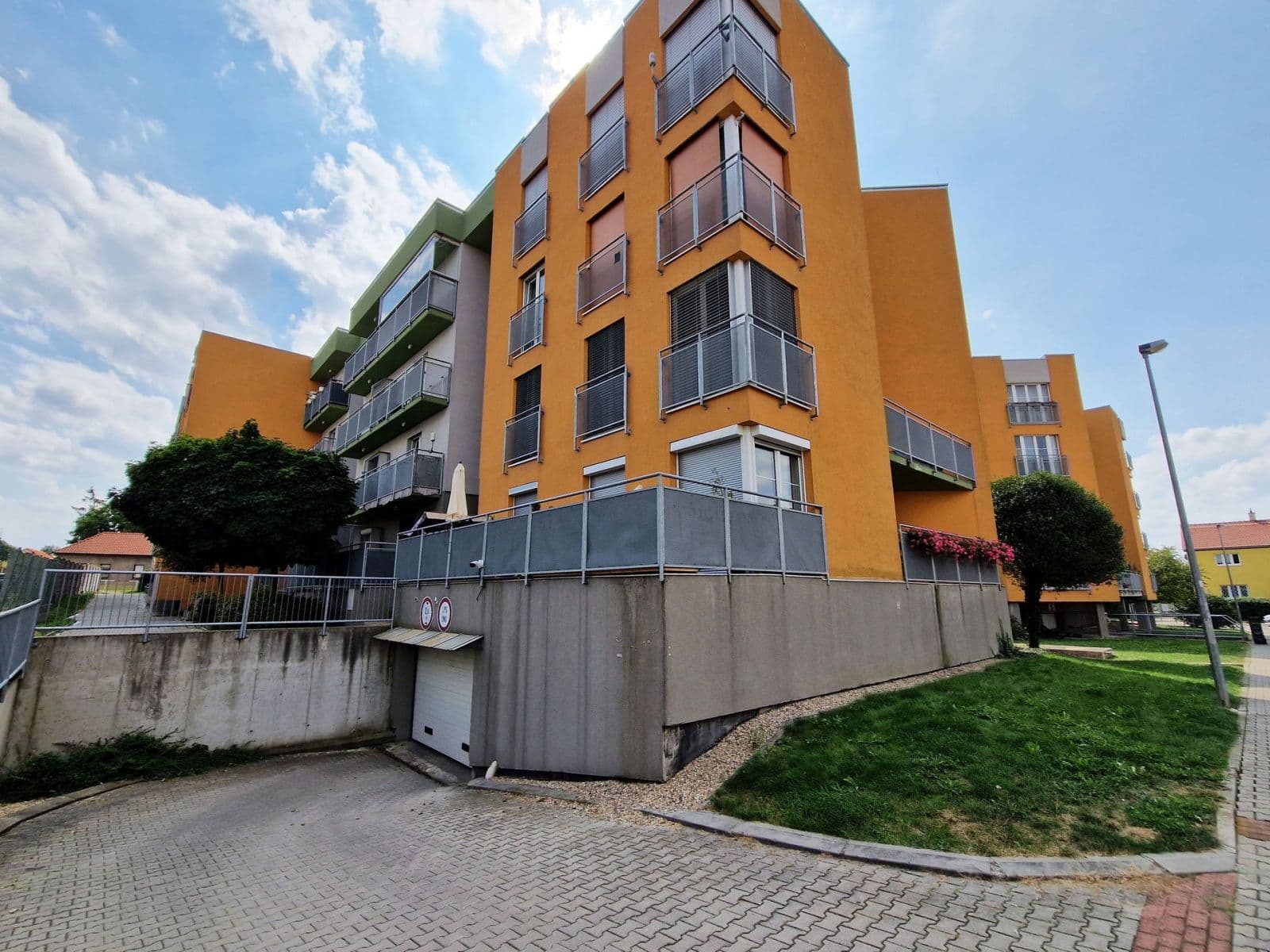 Prenájom bytu 2-izbový 42 m², Meteorologická, Praha, Praha Prenájom bytu 2-izbový 42 m², Meteorologická, Praha, Praha