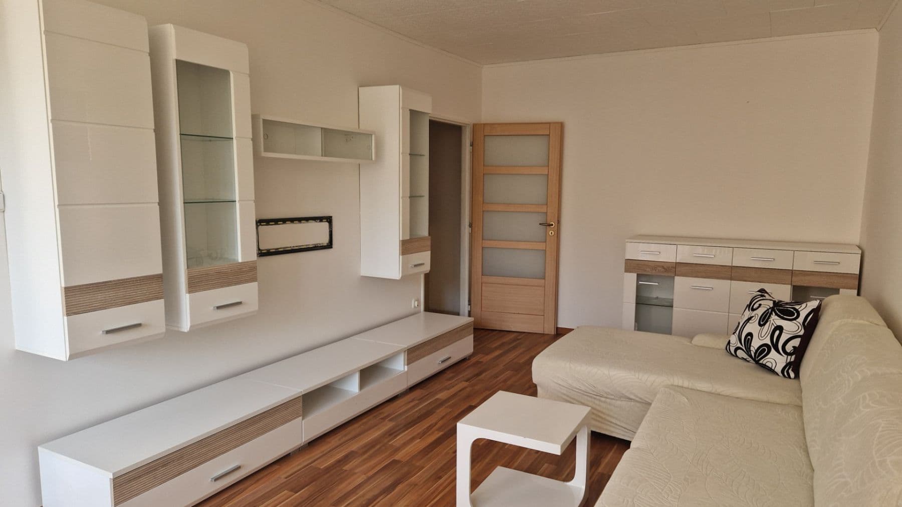 Prenájom bytu 2-izbový 60 m², Famfulíkova, Praha, Praha Prenájom bytu 2-izbový 60 m², Famfulíkova, Praha, Praha