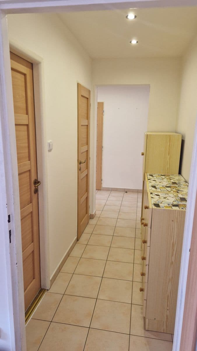 Prenájom bytu 2-izbový 60 m², Famfulíkova, Praha, Praha Prenájom bytu 2-izbový 60 m², Famfulíkova, Praha, Praha