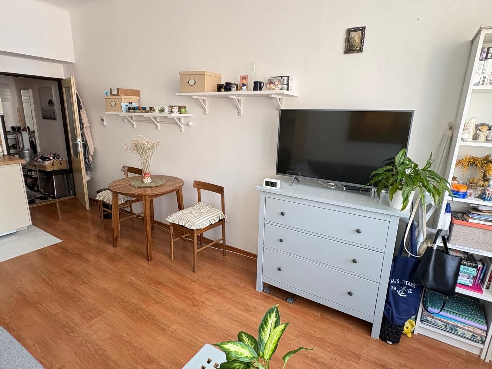 Prenájom bytu 1-izbový 25 m², Poupětova, Praha, Praha Prenájom bytu 1-izbový 25 m², Poupětova, Praha, Praha