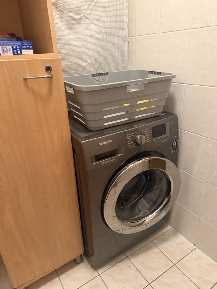 Prenájom bytu 1-izbový 35 m², U Továren, Praha, Praha Prenájom bytu 1-izbový 35 m², U Továren, Praha, Praha