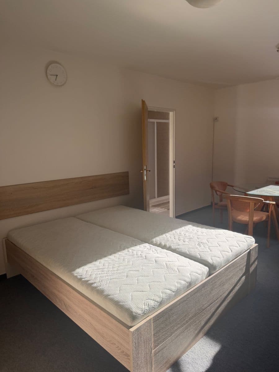 Prenájom bytu 1-izbový 35 m², U Továren, Praha, Praha Prenájom bytu 1-izbový 35 m², U Továren, Praha, Praha