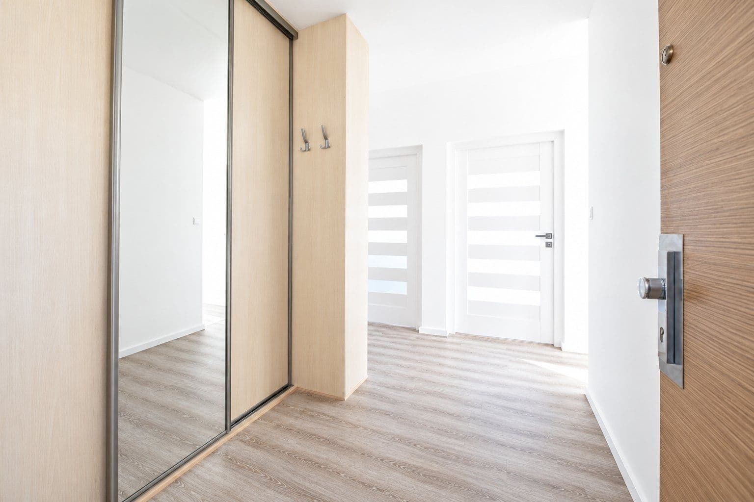 Prenájom bytu 4-izbový 77 m², Nedašovská, Praha, Praha Prenájom bytu 4-izbový 77 m², Nedašovská, Praha, Praha