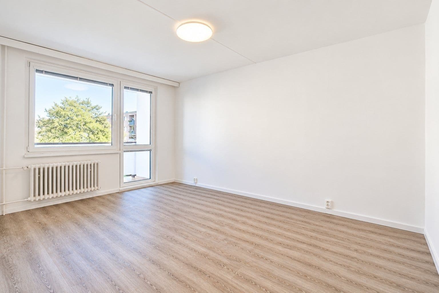 Prenájom bytu 4-izbový 77 m², Nedašovská, Praha, Praha Prenájom bytu 4-izbový 77 m², Nedašovská, Praha, Praha