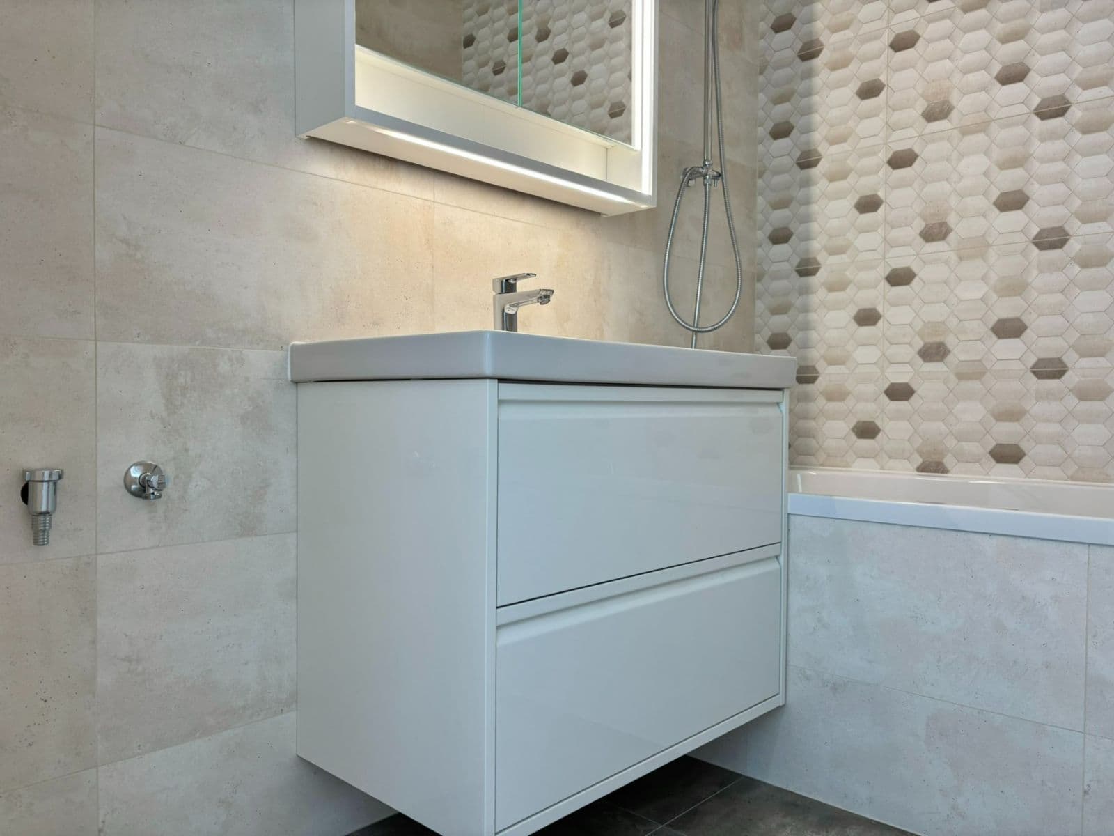 Predaj bytu 4-izbový 68 m², Litvínovská, Praha, Praha Predaj bytu 4-izbový 68 m², Litvínovská, Praha, Praha