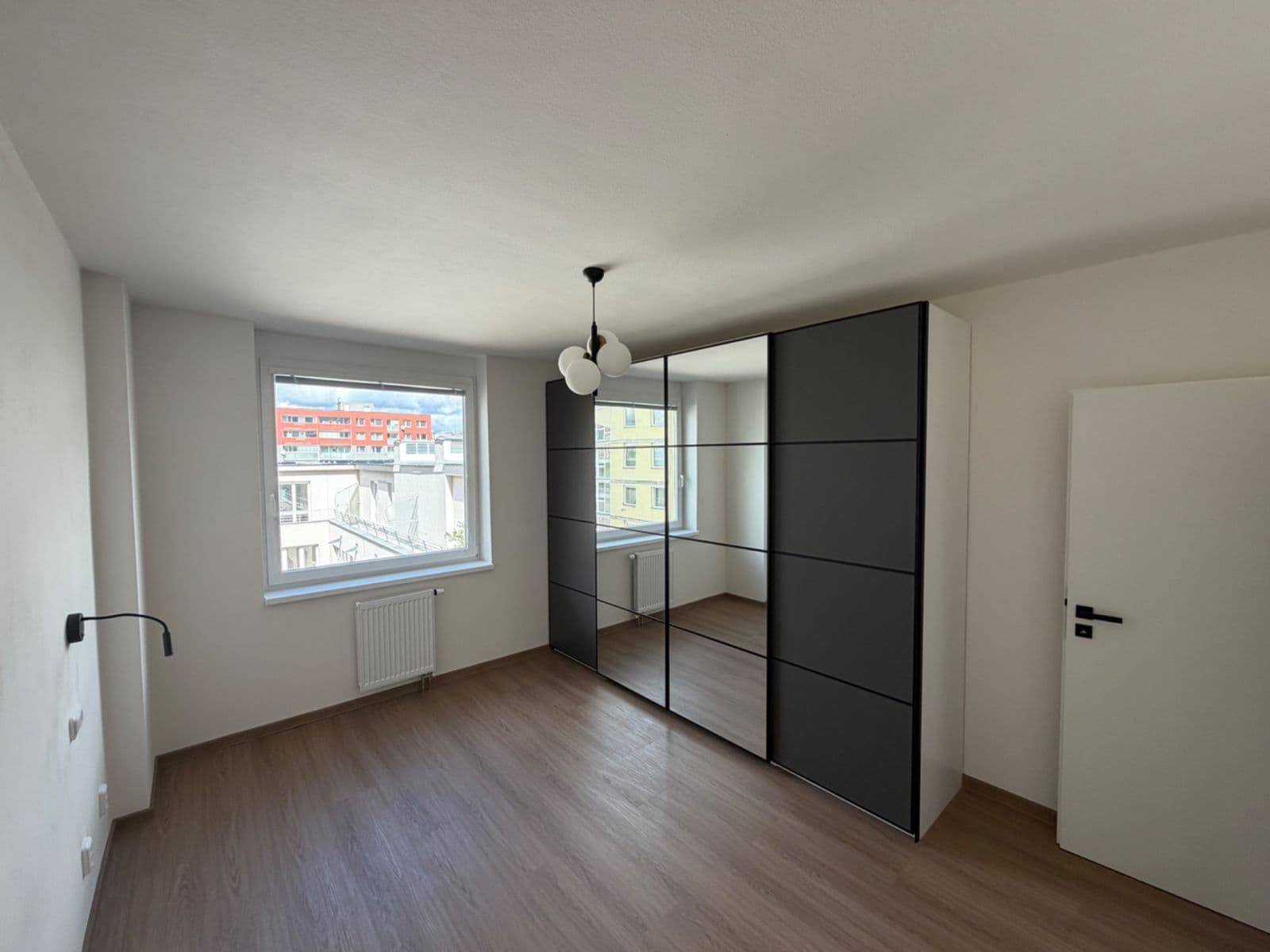 Prenájom bytu 3-izbový 72 m², Sluneční náměstí, Praha, Praha Prenájom bytu 3-izbový 72 m², Sluneční náměstí, Praha, Praha