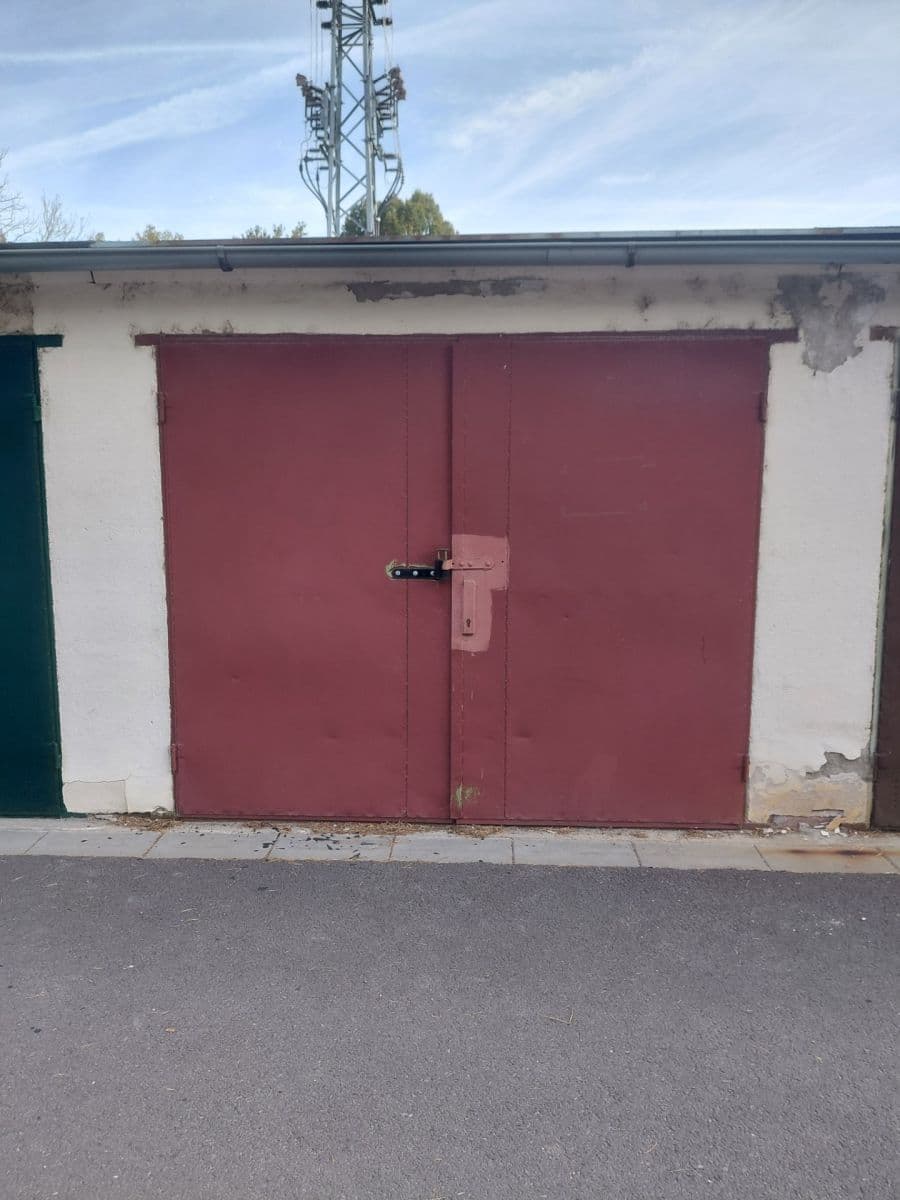 Predaj garáže 20 m², U Stadionu, Kuřim, Jihomoravský kraj Predaj garáže 20 m², U Stadionu, Kuřim, Jihomoravský kraj