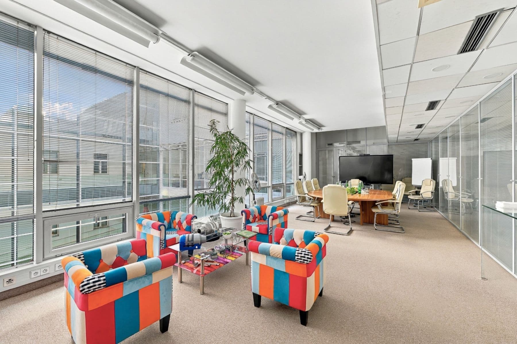 Prenájom kancelárie 1.120 m², Krakovská, Praha, Praha Prenájom kancelárie 1.120 m², Krakovská, Praha, Praha