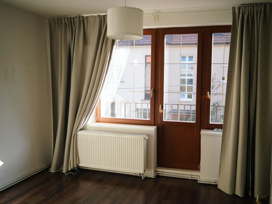Prenájom bytu 2-izbový 40 m², Královická, Praha, Praha Prenájom bytu 2-izbový 40 m², Královická, Praha, Praha