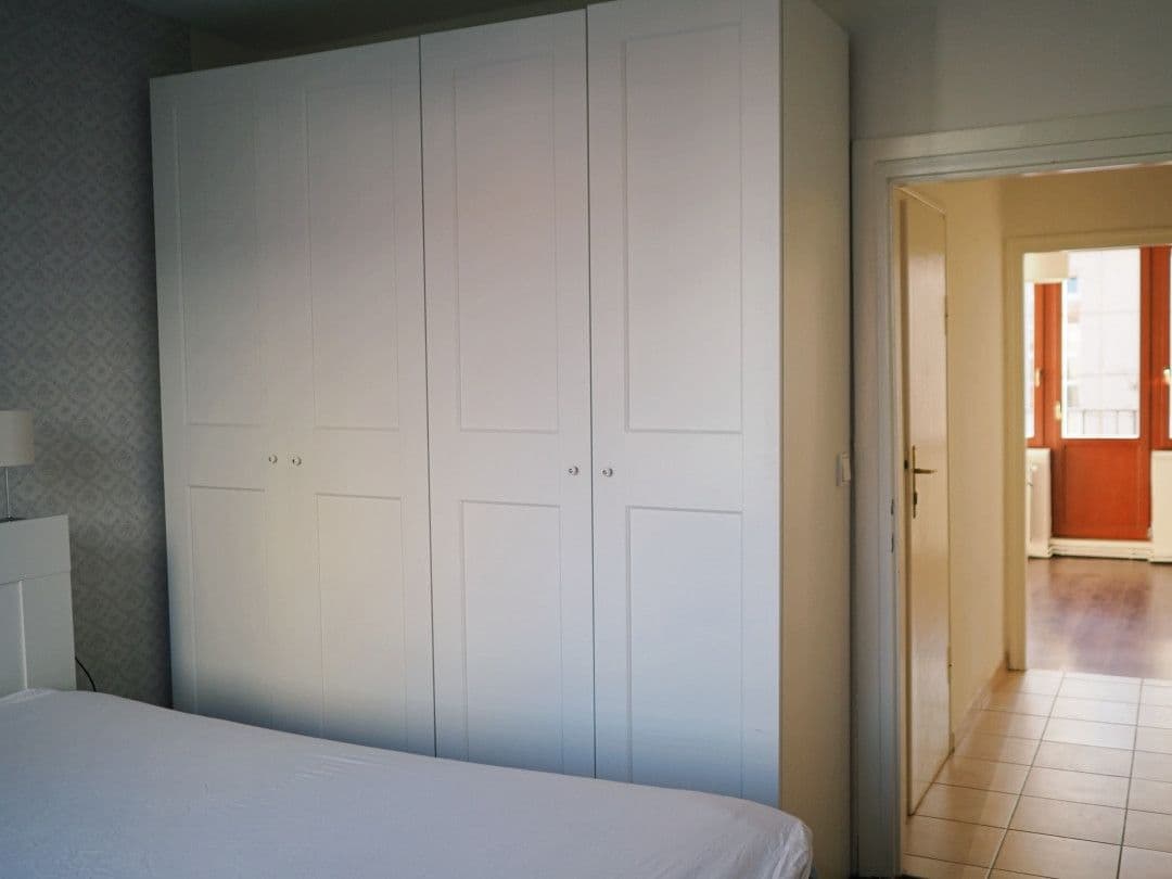 Prenájom bytu 2-izbový 40 m², Královická, Praha, Praha Prenájom bytu 2-izbový 40 m², Královická, Praha, Praha