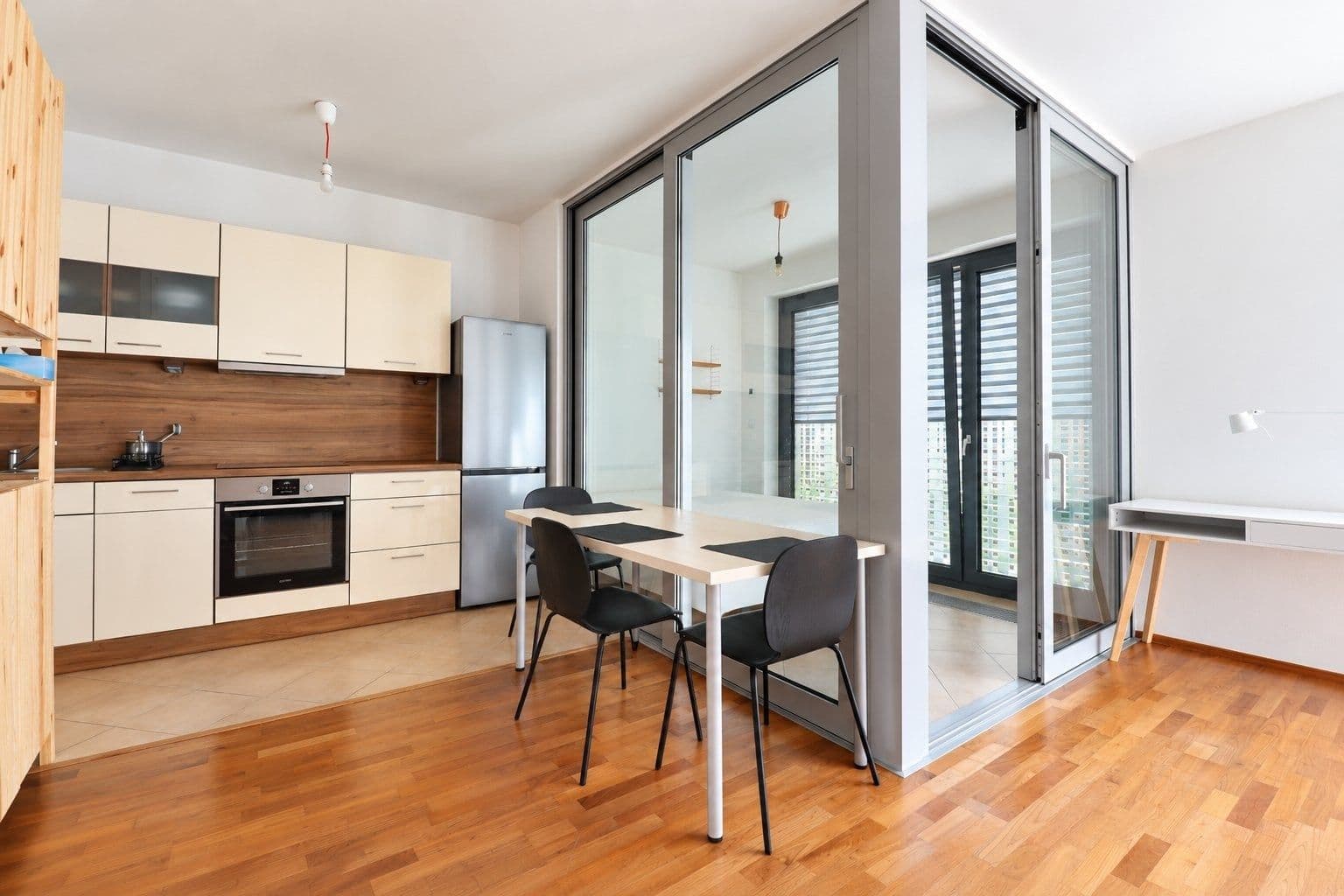 Prenájom bytu 1-izbový 48 m², Olšanská, Praha, Praha Prenájom bytu 1-izbový 48 m², Olšanská, Praha, Praha