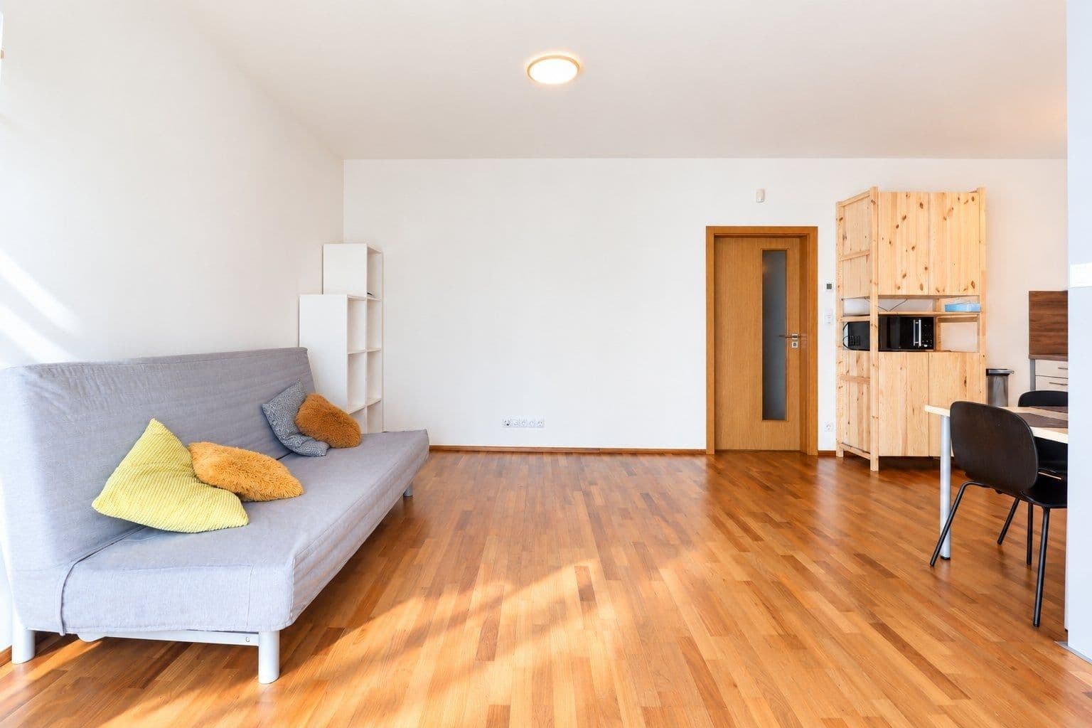 Prenájom bytu 1-izbový 48 m², Olšanská, Praha, Praha Prenájom bytu 1-izbový 48 m², Olšanská, Praha, Praha