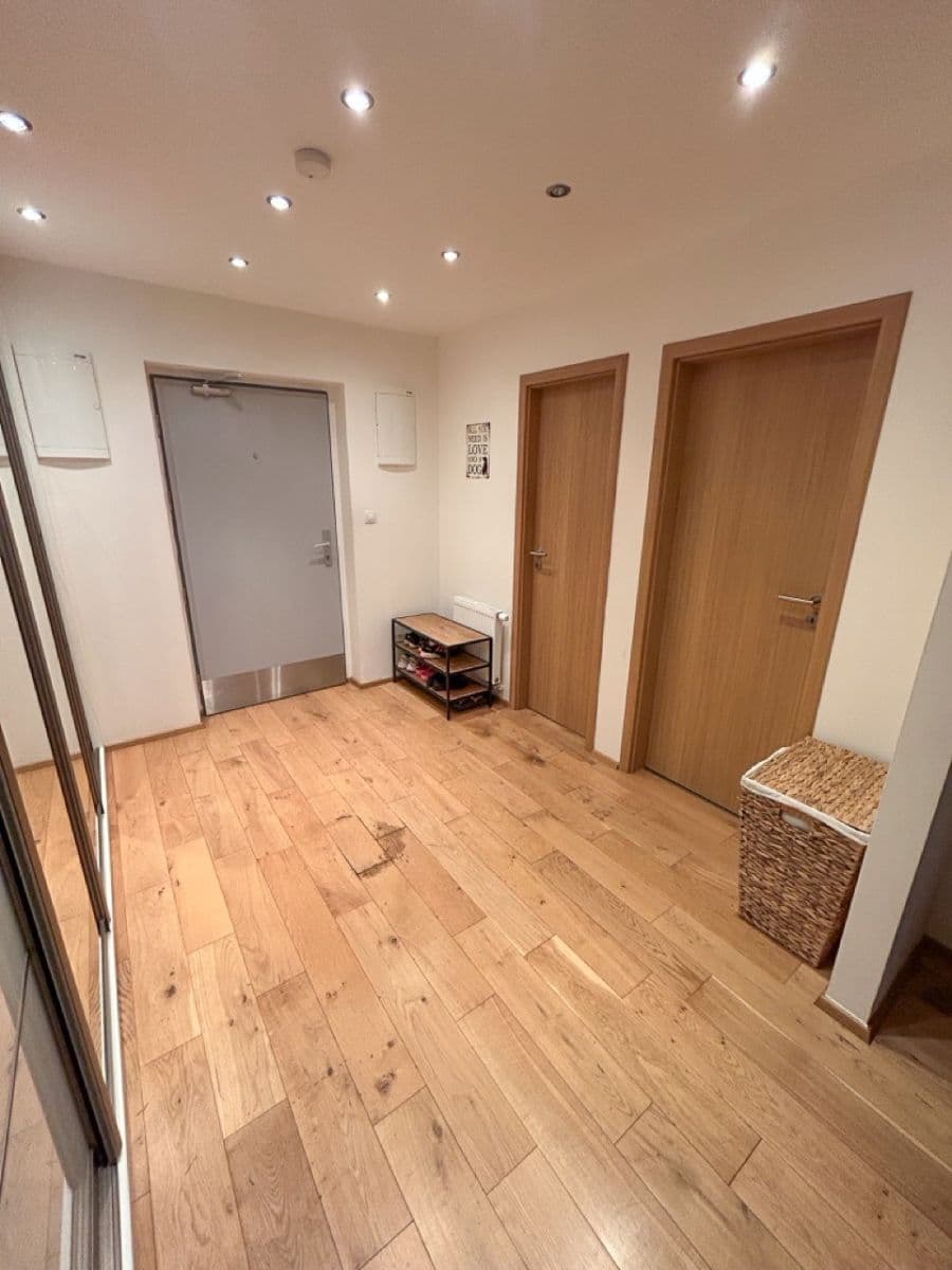 Predaj bytu 2-izbový 86 m², U Sladovny, Praha, Praha Predaj bytu 2-izbový 86 m², U Sladovny, Praha, Praha