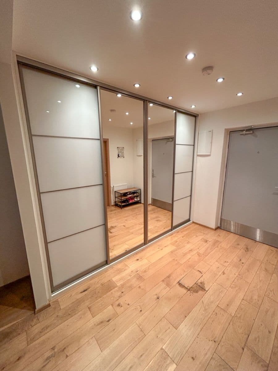Predaj bytu 2-izbový 86 m², U Sladovny, Praha, Praha Predaj bytu 2-izbový 86 m², U Sladovny, Praha, Praha