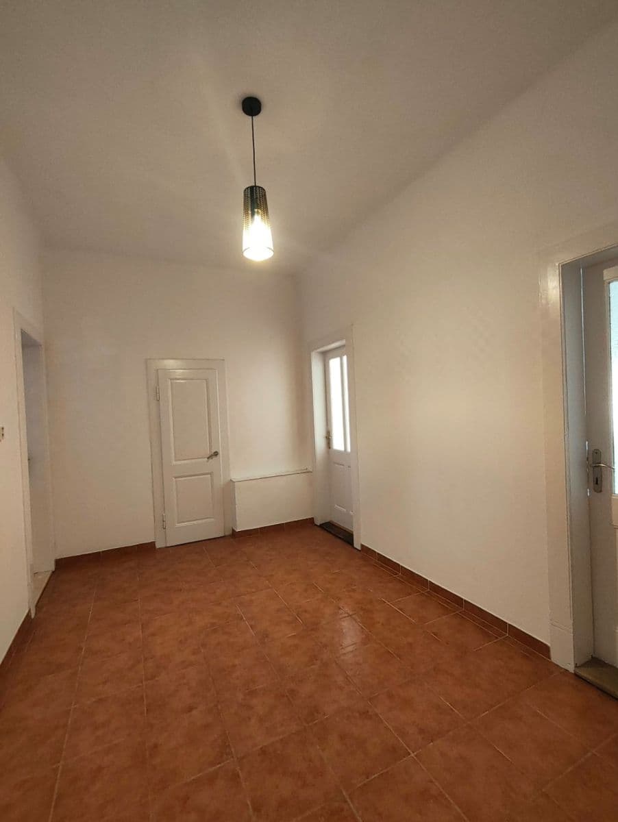Prenájom bytu 3-izbový 92 m², Chlumčanského, Praha, Praha Prenájom bytu 3-izbový 92 m², Chlumčanského, Praha, Praha