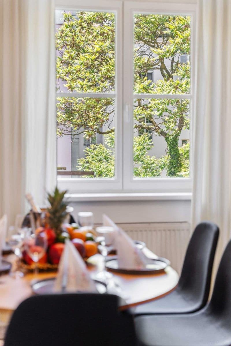 Prenájom bytu 151 m², Tyršova, Praha, Praha Prenájom bytu 151 m², Tyršova, Praha, Praha