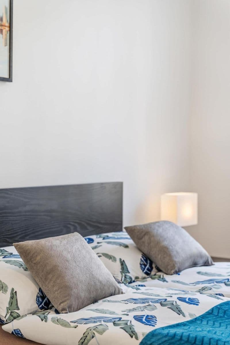Prenájom bytu 151 m², Tyršova, Praha, Praha Prenájom bytu 151 m², Tyršova, Praha, Praha