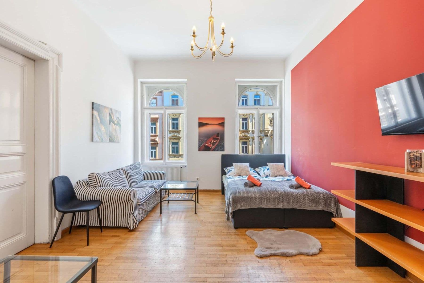 Prenájom bytu 151 m², Tyršova, Praha, Praha Prenájom bytu 151 m², Tyršova, Praha, Praha