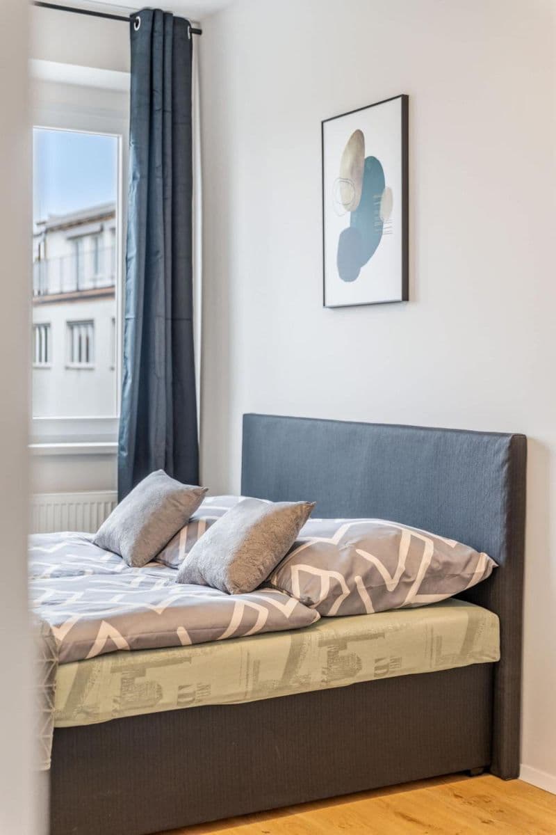 Prenájom bytu 102 m², Ortenovo náměstí, Praha, Praha Prenájom bytu 102 m², Ortenovo náměstí, Praha, Praha