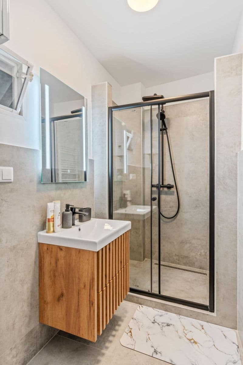 Prenájom bytu 102 m², Ortenovo náměstí, Praha, Praha Prenájom bytu 102 m², Ortenovo náměstí, Praha, Praha