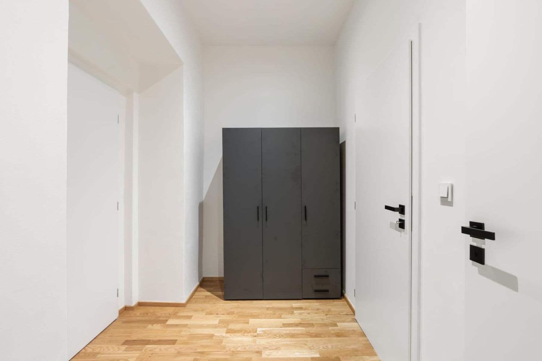 Prenájom bytu 112 m², Bělehradská, Praha, Praha Prenájom bytu 112 m², Bělehradská, Praha, Praha