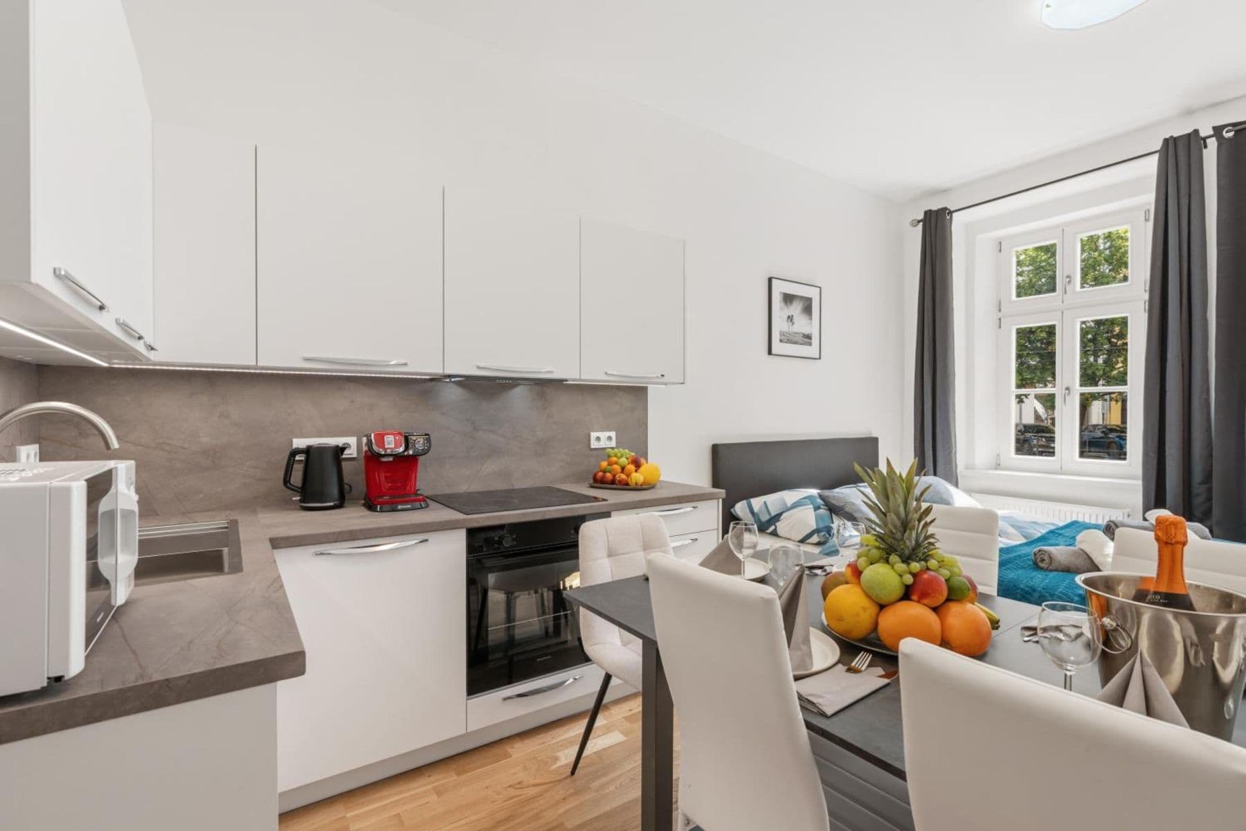 Prenájom bytu 112 m², Bělehradská, Praha, Praha Prenájom bytu 112 m², Bělehradská, Praha, Praha