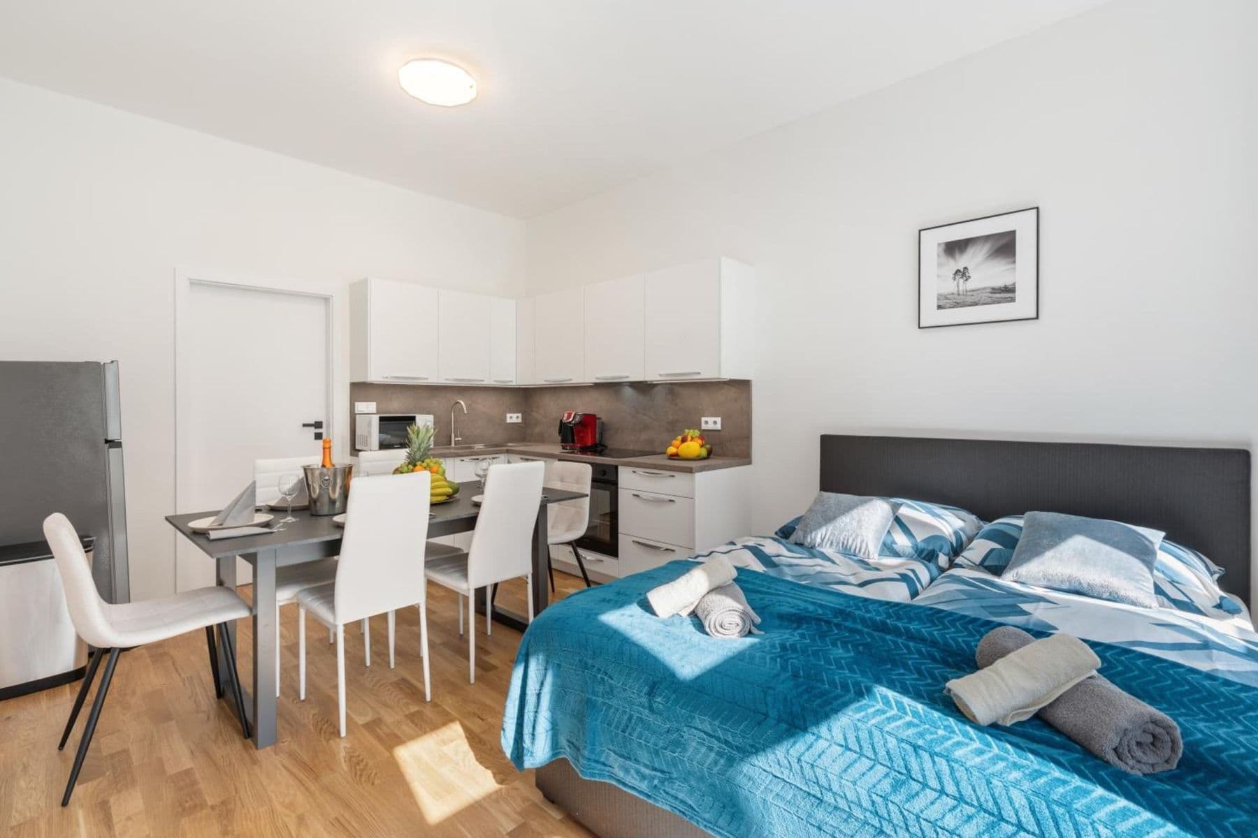 Prenájom bytu 112 m², Bělehradská, Praha, Praha Prenájom bytu 112 m², Bělehradská, Praha, Praha