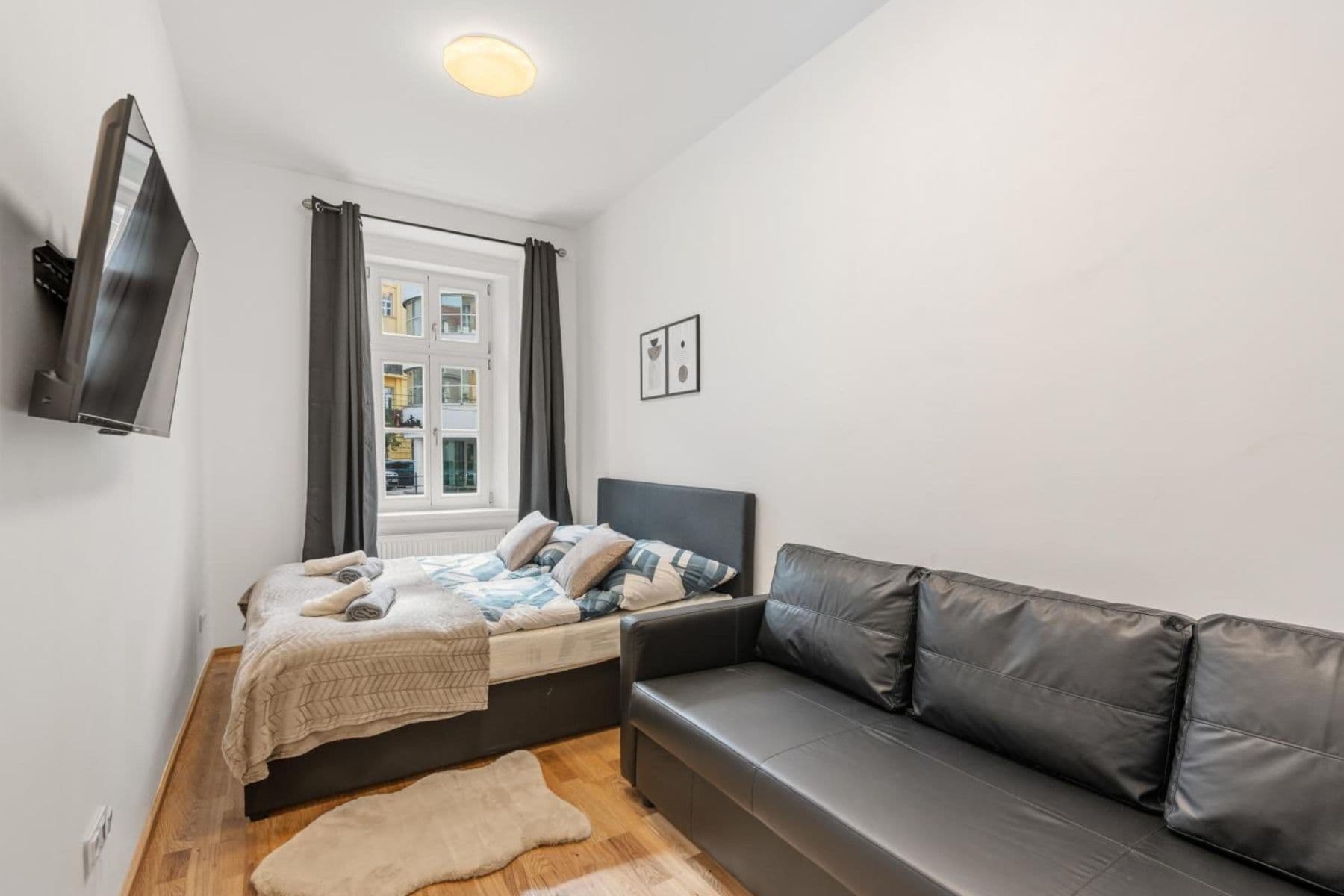 Prenájom bytu 112 m², Bělehradská, Praha, Praha Prenájom bytu 112 m², Bělehradská, Praha, Praha