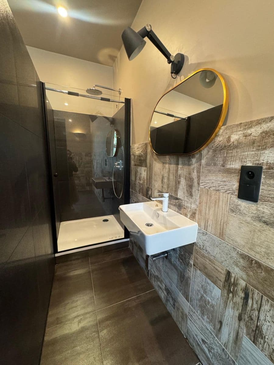 Prenájom bytu 1-izbový 40 m², Na Kovárně, Praha, Praha Prenájom bytu 1-izbový 40 m², Na Kovárně, Praha, Praha
