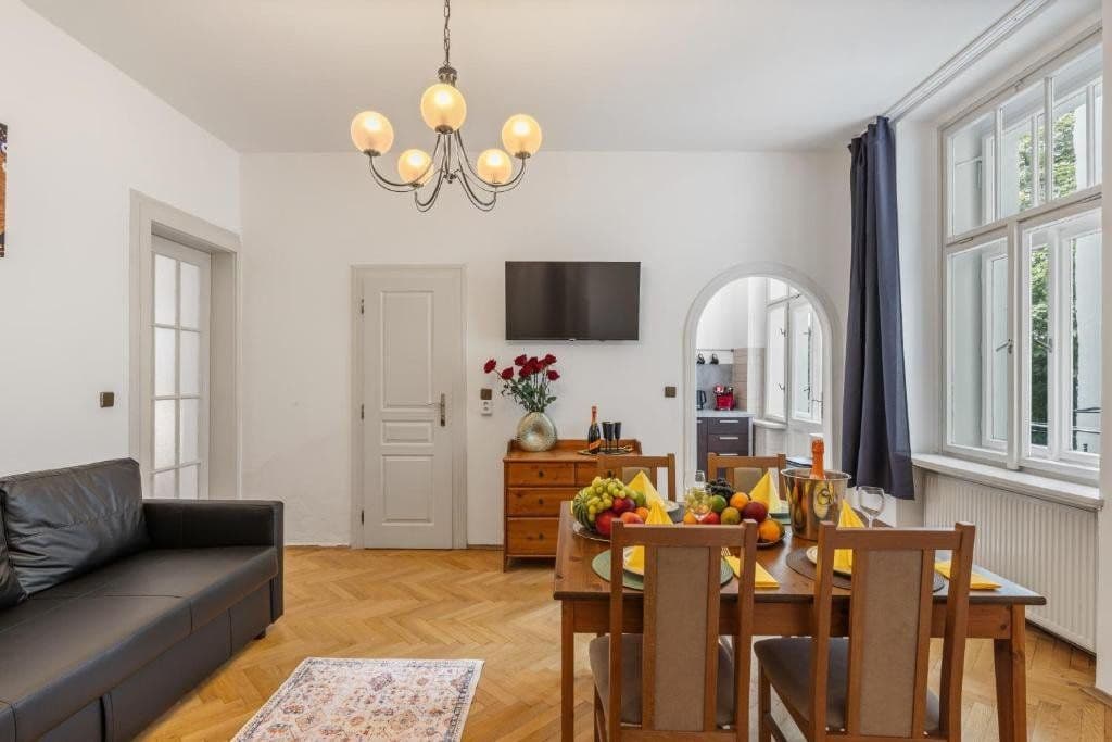 Prenájom bytu 143 m², Krakovská, Praha, Praha Prenájom bytu 143 m², Krakovská, Praha, Praha