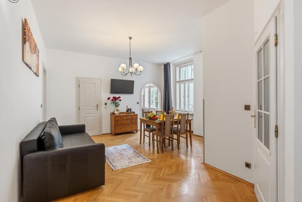 Prenájom bytu 143 m², Krakovská, Praha, Praha Prenájom bytu 143 m², Krakovská, Praha, Praha