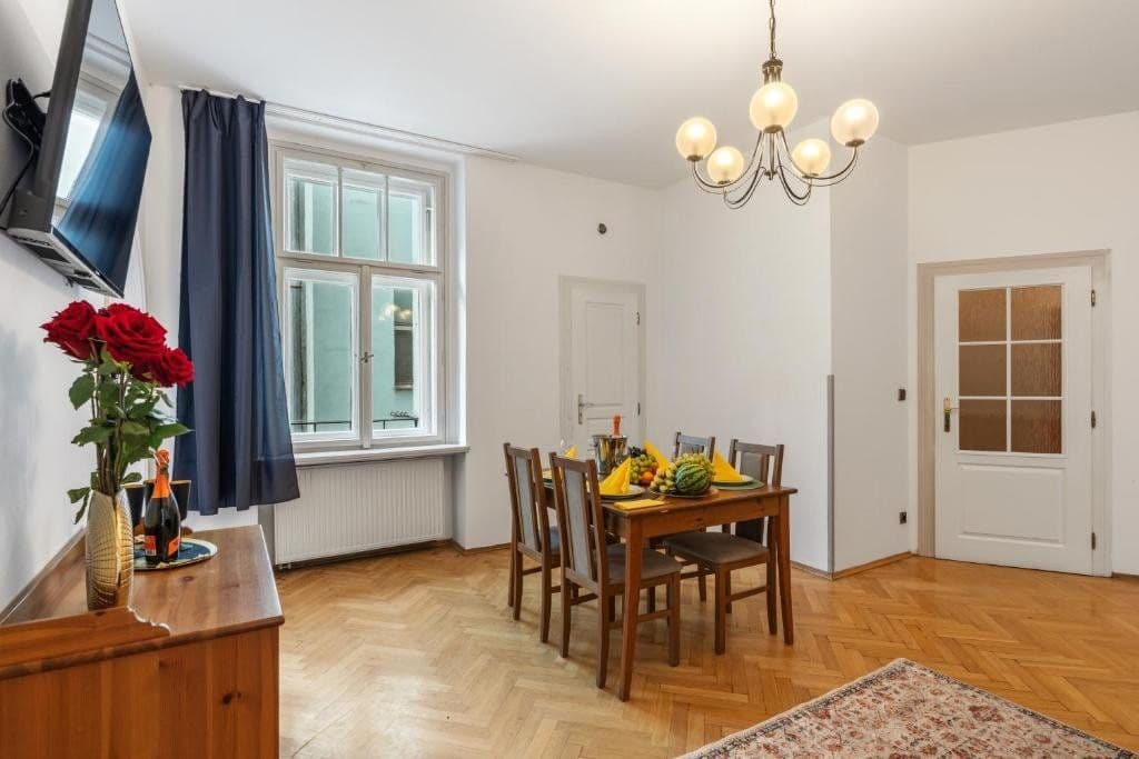 Prenájom bytu 143 m², Krakovská, Praha, Praha Prenájom bytu 143 m², Krakovská, Praha, Praha