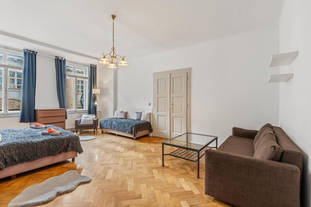 Prenájom bytu 143 m², Krakovská, Praha, Praha Prenájom bytu 143 m², Krakovská, Praha, Praha