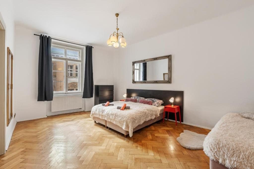 Prenájom bytu 143 m², Krakovská, Praha, Praha Prenájom bytu 143 m², Krakovská, Praha, Praha